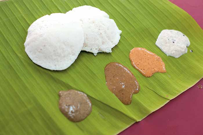 Madurai Idli with Chutney. Madurai Idli